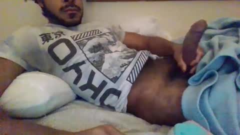 Snapshot of hardone00000 chatting on 12/29/24, 05:01 hardone00000 online show from 12/29/24, 05:01