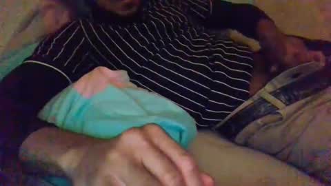 Snapshot of hardone00000 chatting on 02/06/25, 03:37 hardone00000 online show from 02/06/25, 03:37