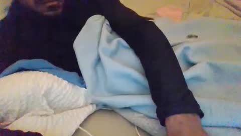 Snapshot of hardone00000 chatting on 02/14/25, 02:02 hardone00000 online show from 02/14/25, 02:02