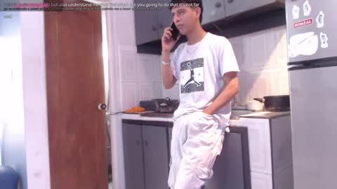 Snapshot of hardsexlove08 chatting on 11/16/25, 10:04 Andres Dean online show from 11/16/25, 10:04