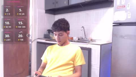 Snapshot of hardsexlove08 chatting on 11/24/25, 06:40 Andres Dean online show from 11/24/25, 06:40