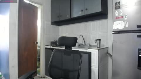 Snapshot of hardsexlove08 chatting on 02/24/26, 09:46 Andres Dean online show from 02/24/26, 09:46