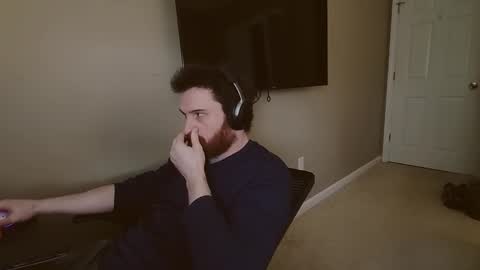 Snapshot of hardswtch chatting on 12/08/24, 06:17 Tom online show from 12/08/24, 06:17