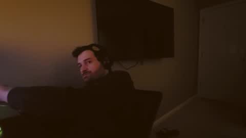 Snapshot of hardswtch chatting on 12/11/24, 08:39 Tom online show from 12/11/24, 08:39