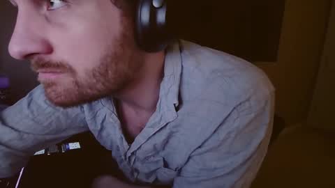 Snapshot of hardswtch chatting on 12/15/24, 09:20 Tom online show from 12/15/24, 09:20