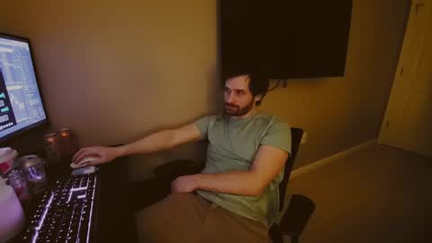 Snapshot of hardswtch chatting on 12/25/24, 09:13 Tom online show from 12/25/24, 09:13