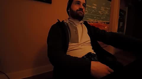 Snapshot of hardswtch chatting on 10/18/25, 02:14 Tom online show from 10/18/25, 02:14