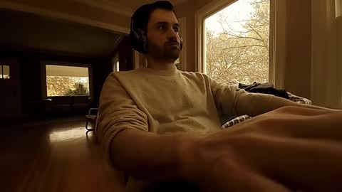 Tom online show from 11/06/25, 11:37