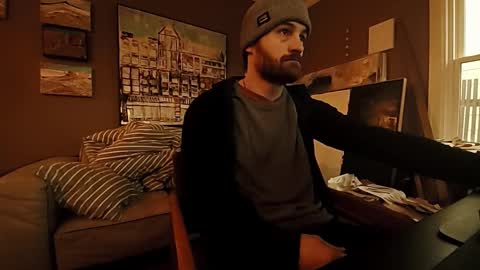 Tom online show from 11/27/25, 08:22