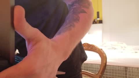 Snapshot of hardswtch chatting on 07/06/26, 10:56 Tom online show from 07/06/26, 10:56