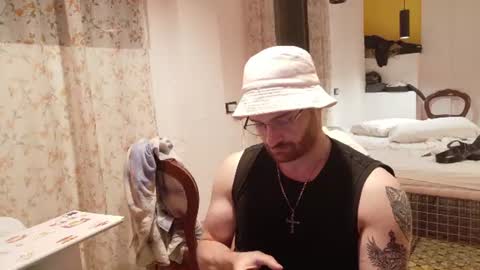 Snapshot of hardswtch chatting on 07/16/26, 08:53 Tom online show from 07/16/26, 08:53