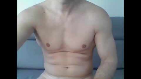 Snapshot of hardwanker75 chatting on 01/09/25, 01:45 hardwanker75 online show from 01/09/25, 01:45