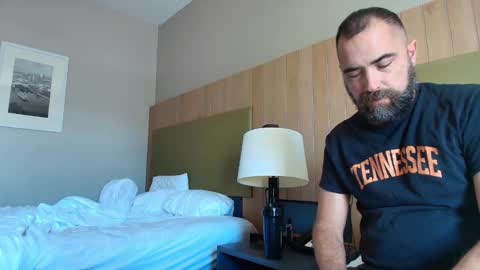 Snapshot of hardworkertn chatting on 10/13/25, 05:57 hardworkertn online show from 10/13/25, 05:57