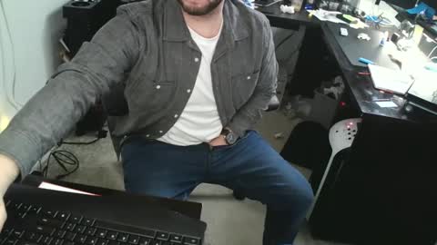 Snapshot of hardyhar702 chatting on 02/13/25, 03:14 hardyhar702 online show from 02/13/25, 03:14