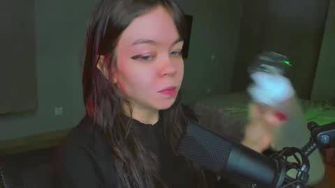 Snapshot of haribo_asmr chatting on 02/13/25, 11:28 Miss Hari online show from 02/13/25, 11:28