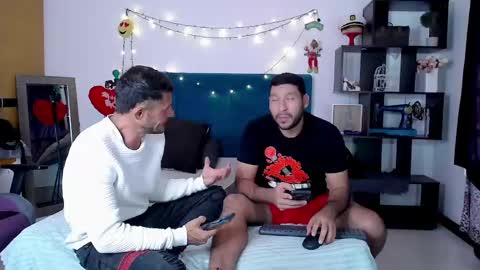 Snapshot of harlequin_need chatting on 12/07/24, 01:40 A X E L online show from 12/07/24, 01:40