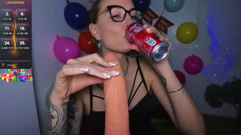 Tasya online show from 12/16/25, 05:18