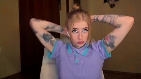 Snapshot of harley_kimm chatting on 11/09/25, 05:50 Julia online show from 11/09/25, 05:50