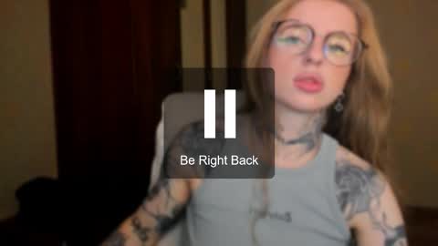 Snapshot of harley_kimm chatting on 11/28/25, 05:21 Julia online show from 11/28/25, 05:21