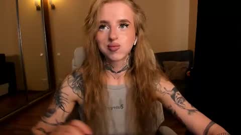 Julia online show from 07/13/26, 05:54