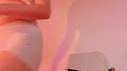 Snapshot of harley_red chatting on 12/19/24, 09:07 Annie online show from 12/19/24, 09:07