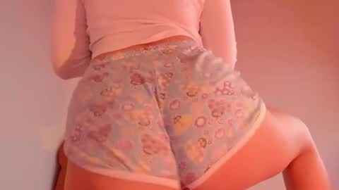 Snapshot of harley_red chatting on 01/16/25, 09:59 Annie online show from 01/16/25, 09:59