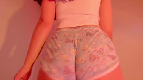 Snapshot of harley_red chatting on 02/09/25, 06:54 Annie online show from 02/09/25, 06:54