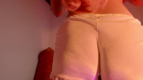 Snapshot of harley_red chatting on 09/09/25, 05:51 Annie online show from 09/09/25, 05:51