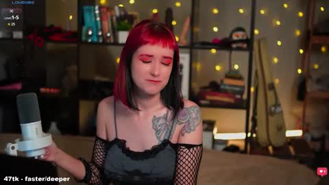 Snapshot of harleyspy chatting on 12/03/25, 11:08 HarleyJeffrey online show from 12/03/25, 11:08