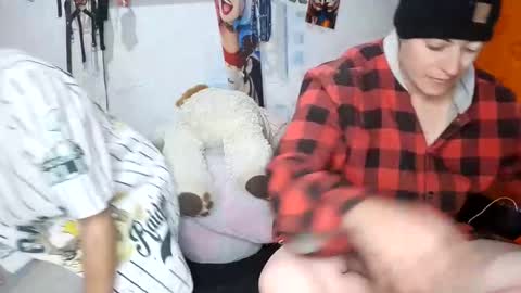 Snapshot of harly_jocker chatting on 02/12/25, 10:48 online show from 02/12/25, 10:48