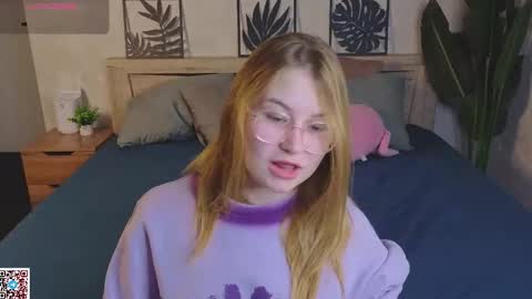 Christine online show from 09/26/25, 12:14
