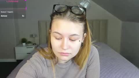 Christine online show from 10/15/25, 02:01