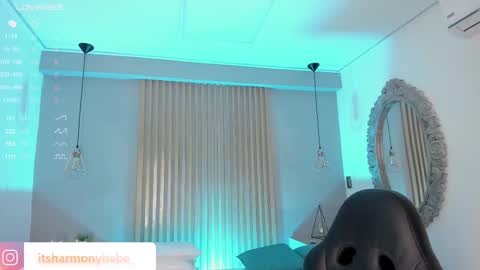 Snapshot of harmonybabe_ chatting on 02/23/25, 11:04 Harmony online show from 02/23/25, 11:04