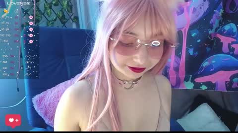 Snapshot of harmonys_couple_ chatting on 05/01/26, 12:37 Harmonys World online show from 05/01/26, 12:37