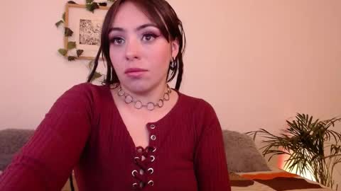 Snapshot of harmonyy01 chatting on 01/05/25, 05:09 Harmony Please help me to reach 100 thumbs up online show from 01/05/25, 05:09