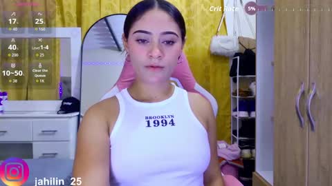 Snapshot of harperzoe chatting on 11/07/25, 11:16 harperzoe online show from 11/07/25, 11:16