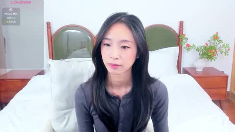 helen online show from 02/03/26, 03:15