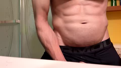 Snapshot of harrrdy69 chatting on 11/14/25, 02:32 harrrdy69 online show from 11/14/25, 02:32