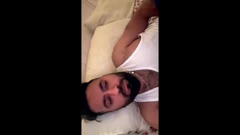 Snapshot of harry11009 chatting on 12/21/25, 07:54 harry11009 online show from 12/21/25, 07:54