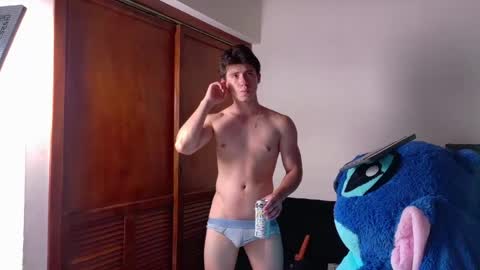 Sebastian online show from 04/12/26, 08:36