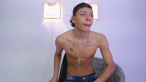 Snapshot of harry_jhonsonn chatting on 02/19/25, 01:40 Harry online show from 02/19/25, 01:40