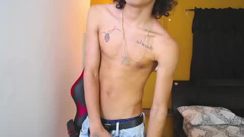 Snapshot of harry_jhonsonn chatting on 03/11/25, 06:00 Harry online show from 03/11/25, 06:00