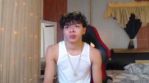 Snapshot of harry_jhonsonn chatting on 10/18/25, 05:57 Harry online show from 10/18/25, 05:57