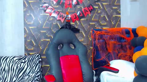 Snapshot of harry_jhonsonn chatting on 10/25/25, 09:53 Harry online show from 10/25/25, 09:53