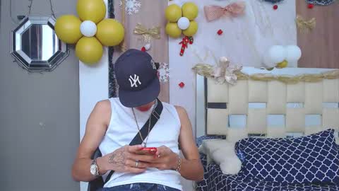 Snapshot of harry_jhonsonn chatting on 11/25/25, 09:48 Harry online show from 11/25/25, 09:48