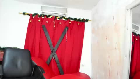 Snapshot of harry_latinboy chatting on 12/14/24, 11:34 Harry online show from 12/14/24, 11:34