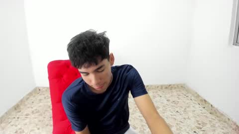 Snapshot of harry_latinboy chatting on 02/26/25, 11:48 Harry online show from 02/26/25, 11:48