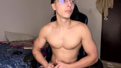 Snapshot of harry_p01 chatting on 10/08/25, 04:10 harry_p01 online show from 10/08/25, 04:10