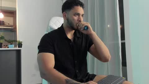 Harry Zandes online show from 12/29/24, 06:14