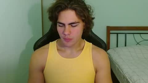 Snapshot of harryking1 chatting on 11/11/25, 09:37 harryking1 online show from 11/11/25, 09:37